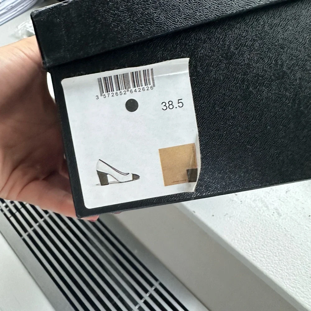 Chanel heels - Picture 11 of 11